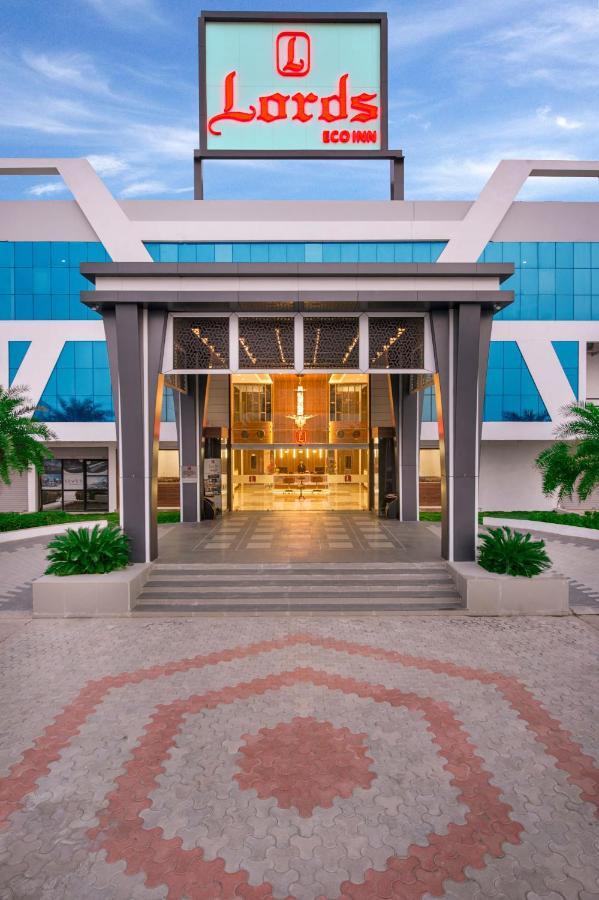 Lords Eco Inn Morbi ภายนอก รูปภาพ