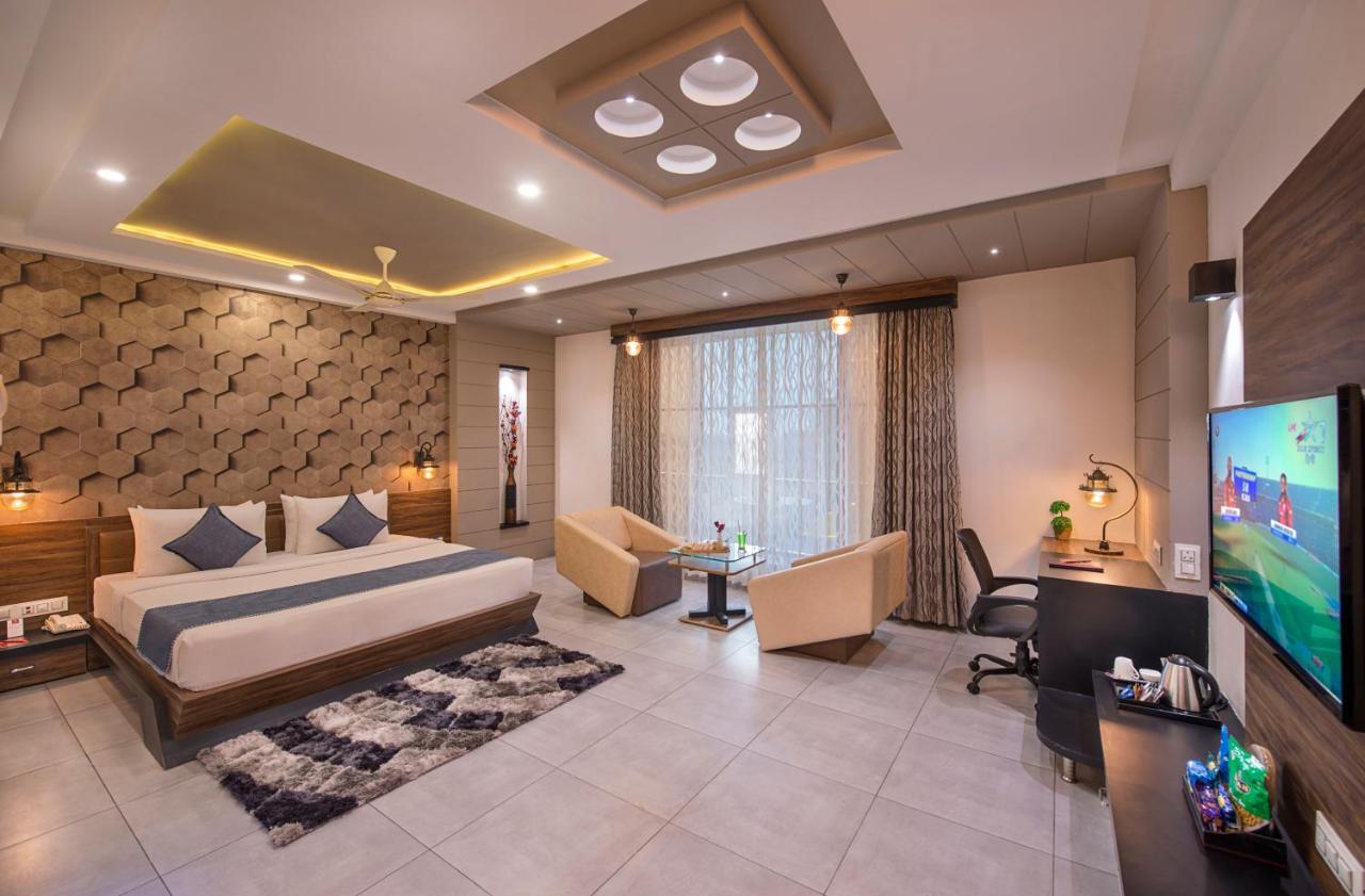 Lords Eco Inn Morbi ภายนอก รูปภาพ